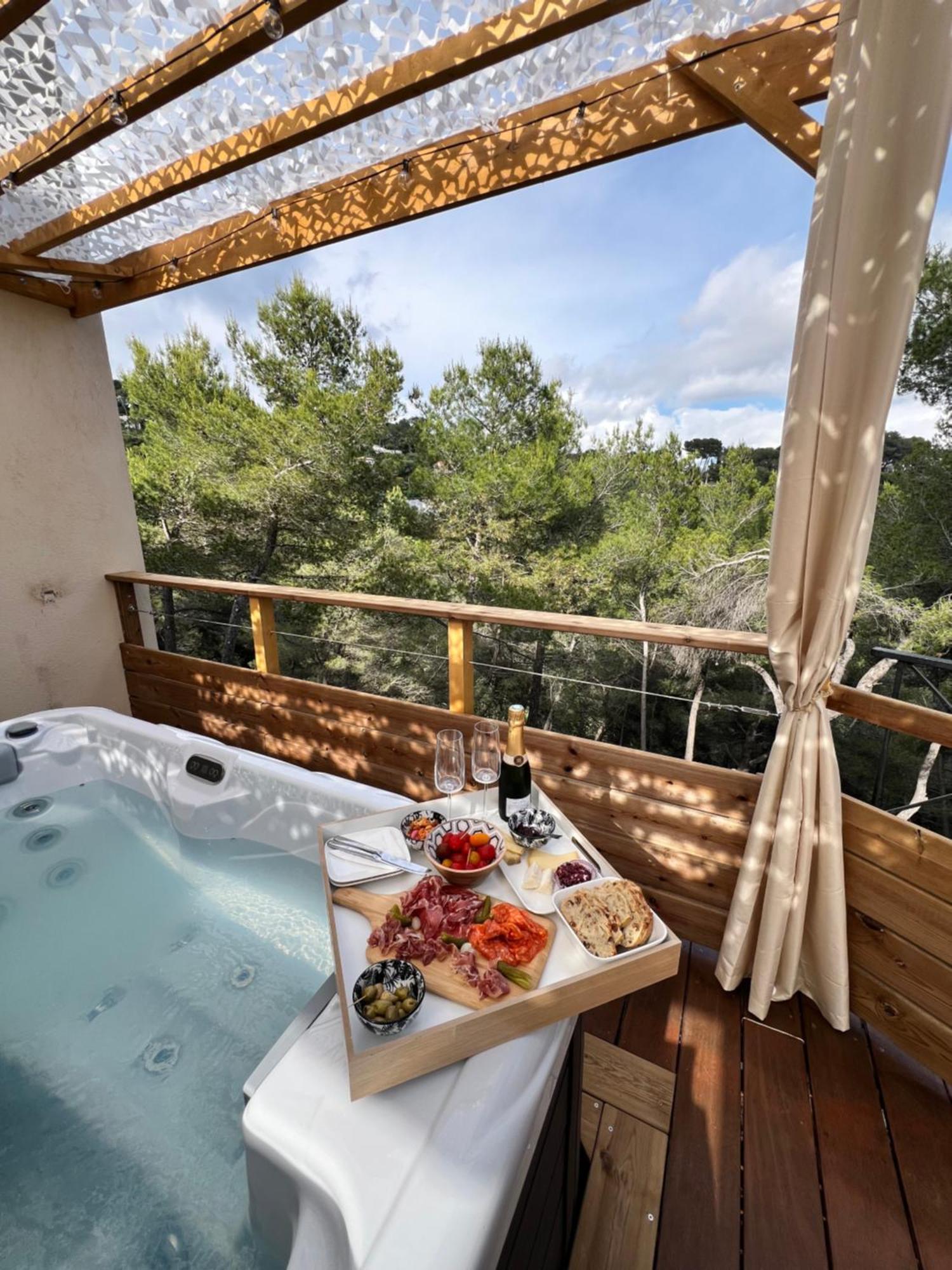 Love Room Tente Lodge Spa Mfg Chez C&C, Exclusivement Reservee Aux Adultes Cantaron Exterior photo
